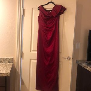 Tahari Formal Maroon Gown